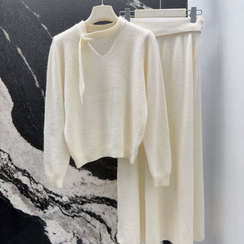 chr1st1an D10r sweaters